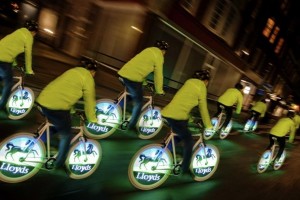 Quảng cáo trên bánh xe đạp Electro Bike (Kino-mo display)