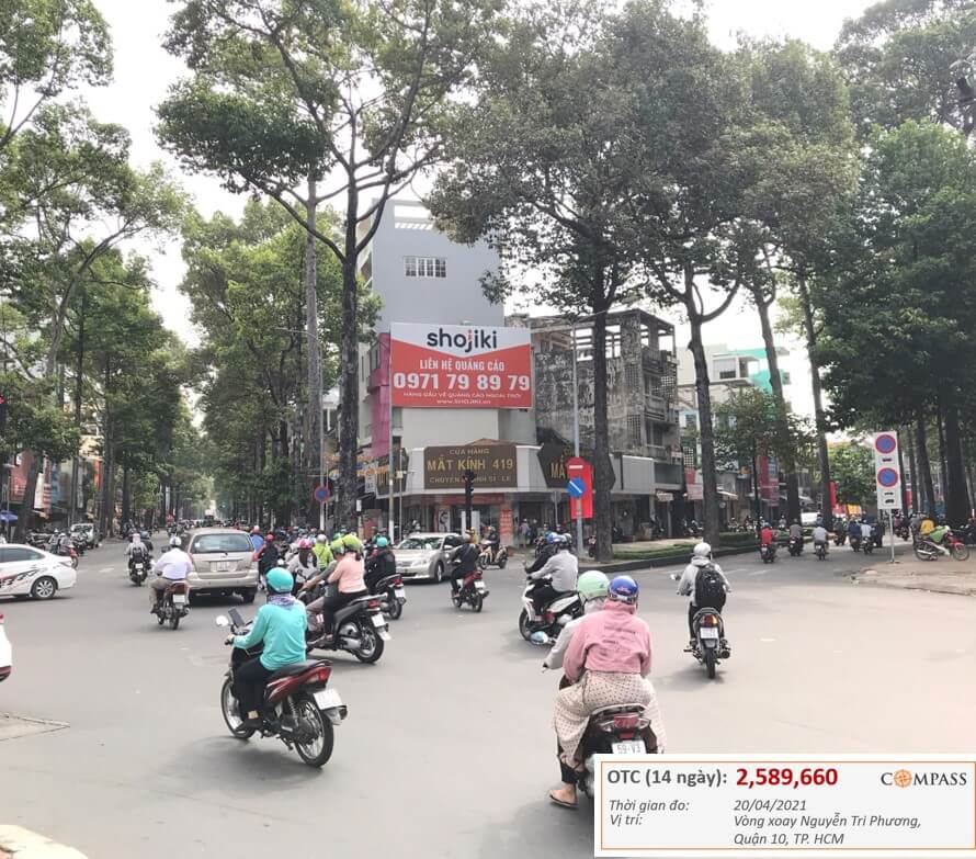 Bảng quảng cáo ngoài trời  vòng xoay Nguyễn Tri Phương, Ngô Gia Tự, quận 10, Hồ Chí Minh