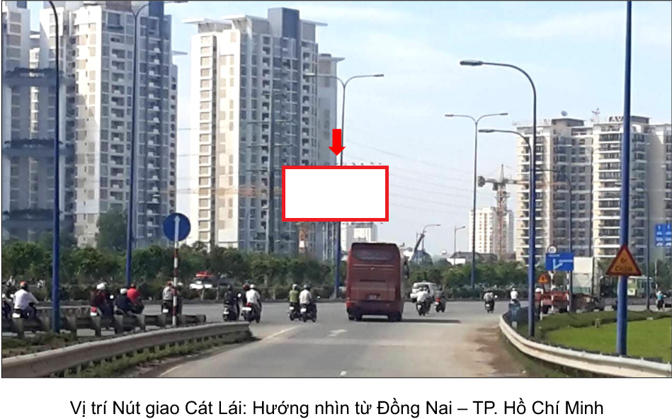 Bảng quảng cáo Xa lộ Hà Nội, quận 2, Hồ Chí Minh