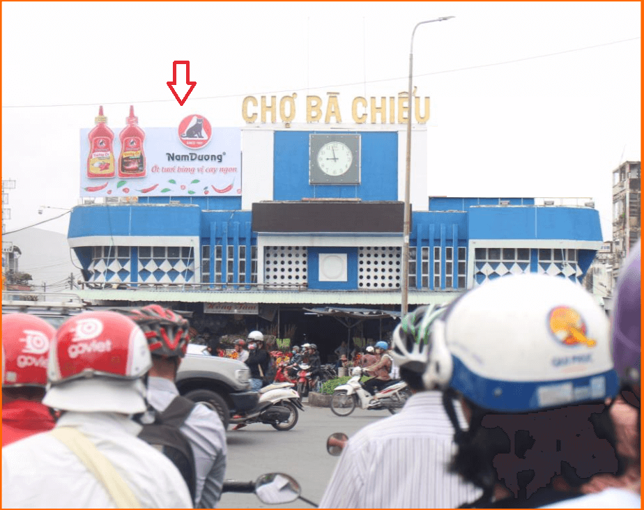 Bảng quảng cáo ngoài trời Chợ Bà Chiểu, quận Bình Thạnh, Hồ Chí Minh