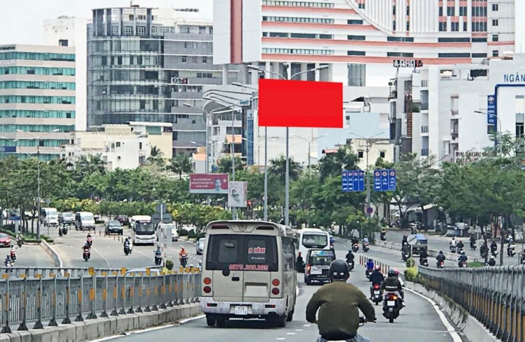 Bảng quảng cáo ngoài trời 223 Điện Biên Phủ, quận Bình Thạnh, Hồ Chí Minh