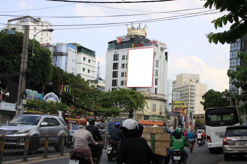 Bảng quảng cáo ngoài trời 12D Cách Mạng Tháng Tám, phường Bến Thành, quận 1, Hồ Chí Minh