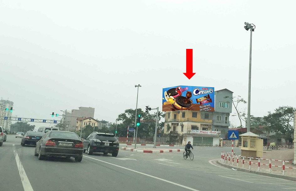Bảng quảng cáo ngoài trời 69 Nguyễn Hoàng Tôn, quận Tây Hồ, Hà Nội