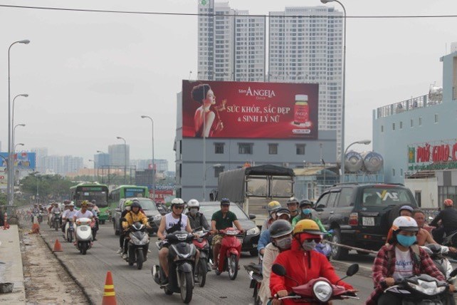 Bảng quảng cáo ngoài trời 691/10A Trần Xuân Soạn, hướng quận 4 đi quận 7, Tp HCM