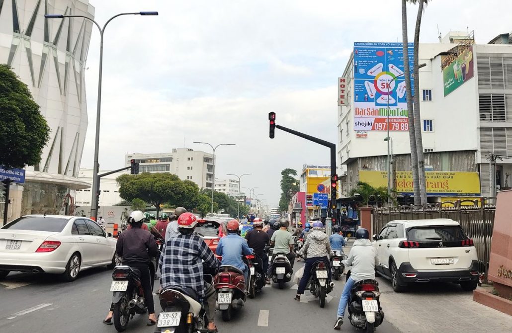 billboard Hoang van thu