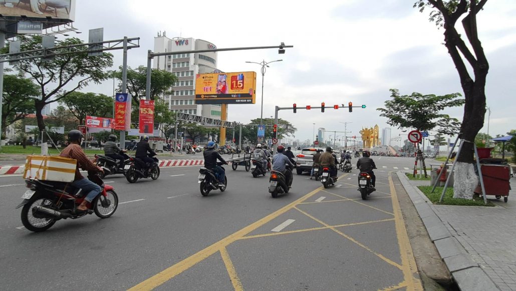 Quảng cáo led chân cầu Rồng, Đà Nẵng 