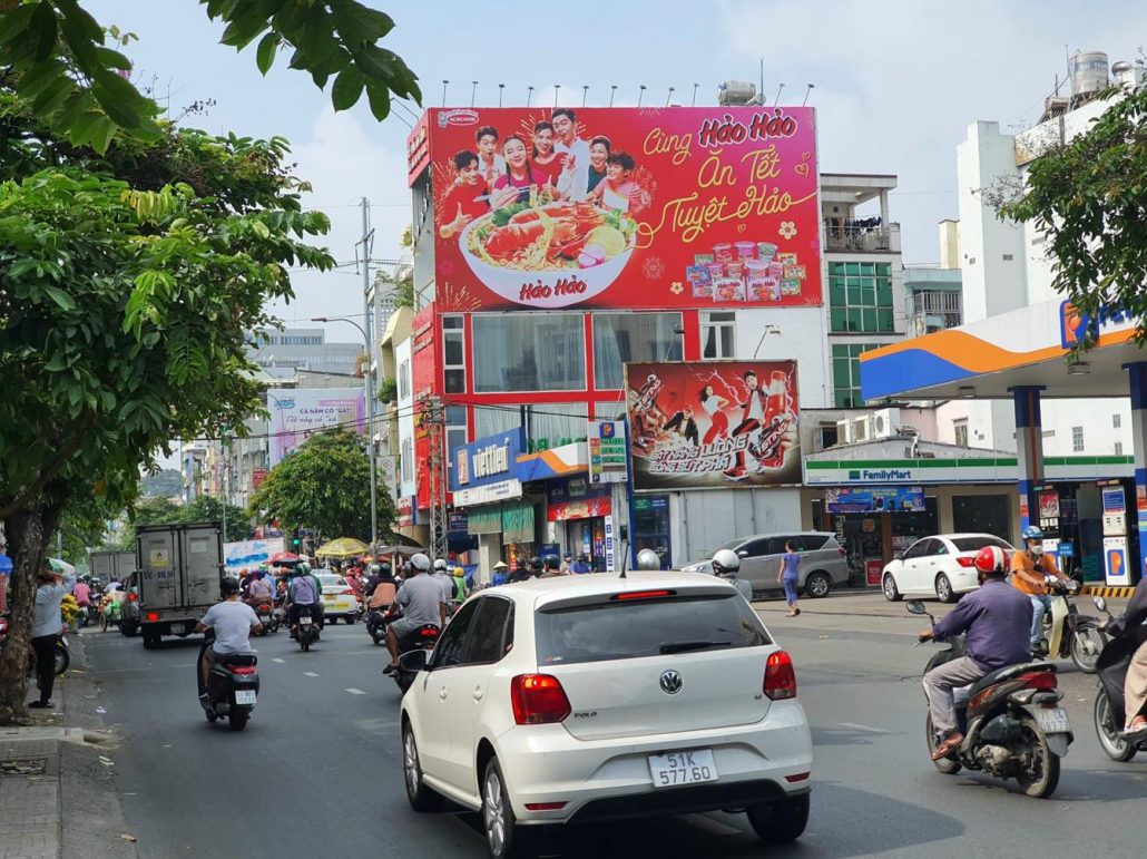 bảng quảng cáo ngoài trời 418 Nguyễn Đinh Chiểu 