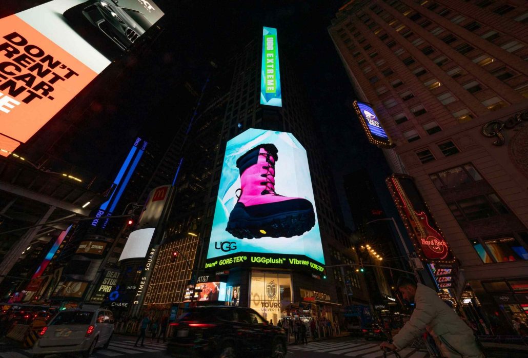 Màn hình LED Quảng trường Thời Đại (MIDTOWN FINANCIAL), New York, Mỹ