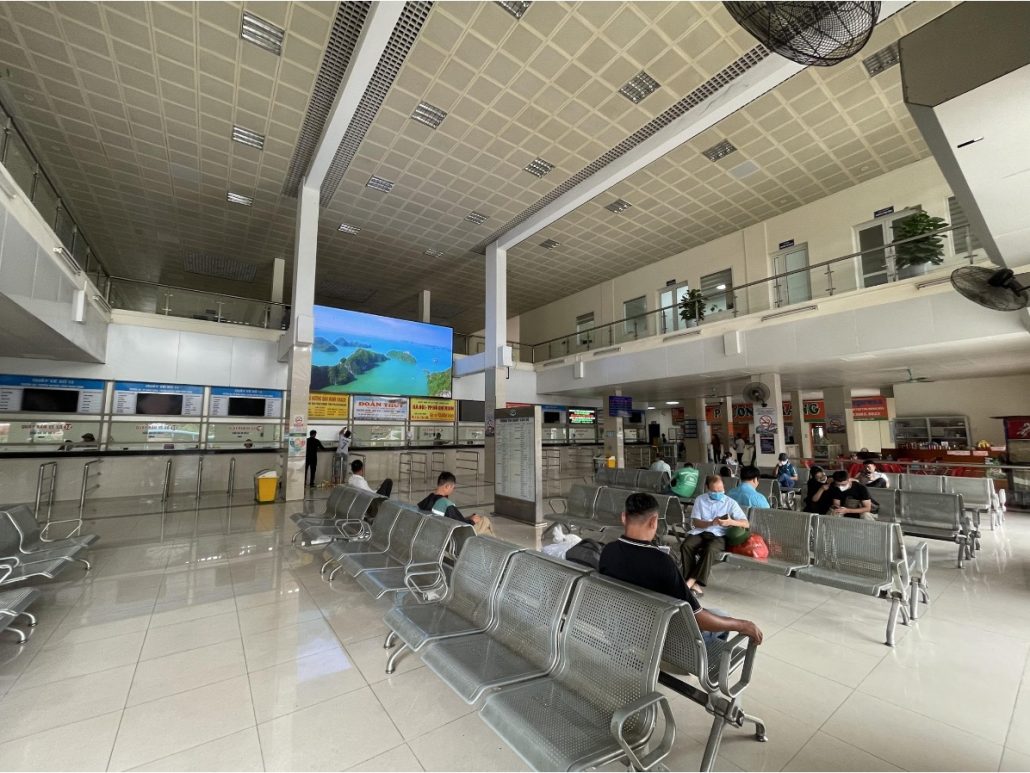 Màn hình quảng cáo LED bến xe Giáp Bát