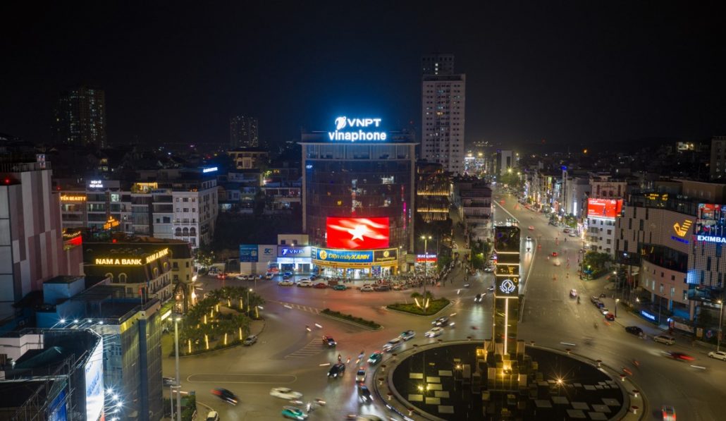 Led-nga-6-cot-hong-ho-tp-ha-long